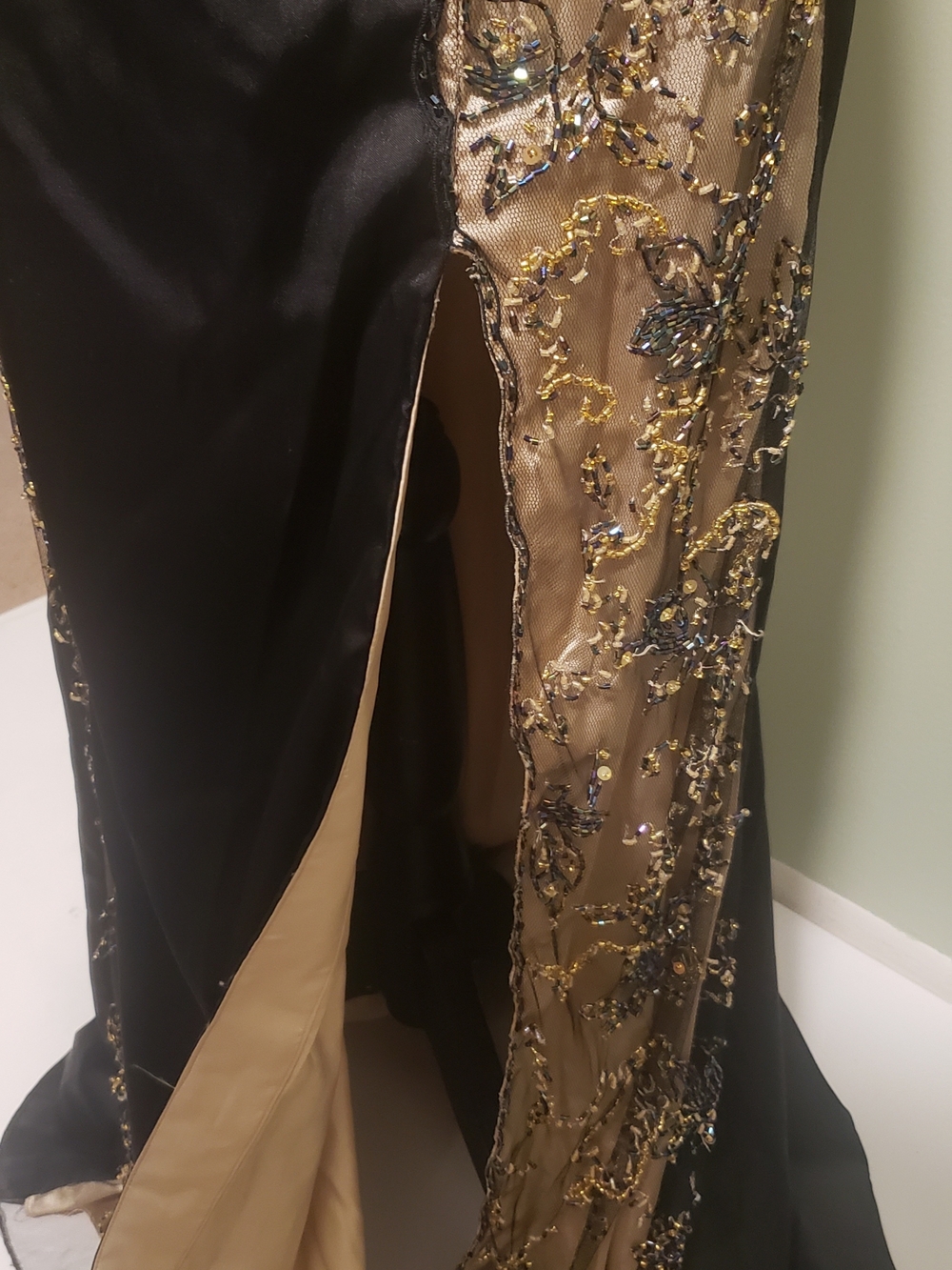 Y2K Gold and Black Beaded Strapless Evening Dress - Picture 3 of 7